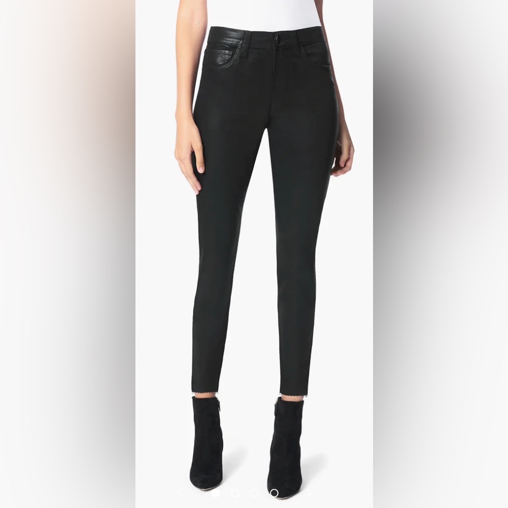 Joes womans black coated skinny jeans size 27